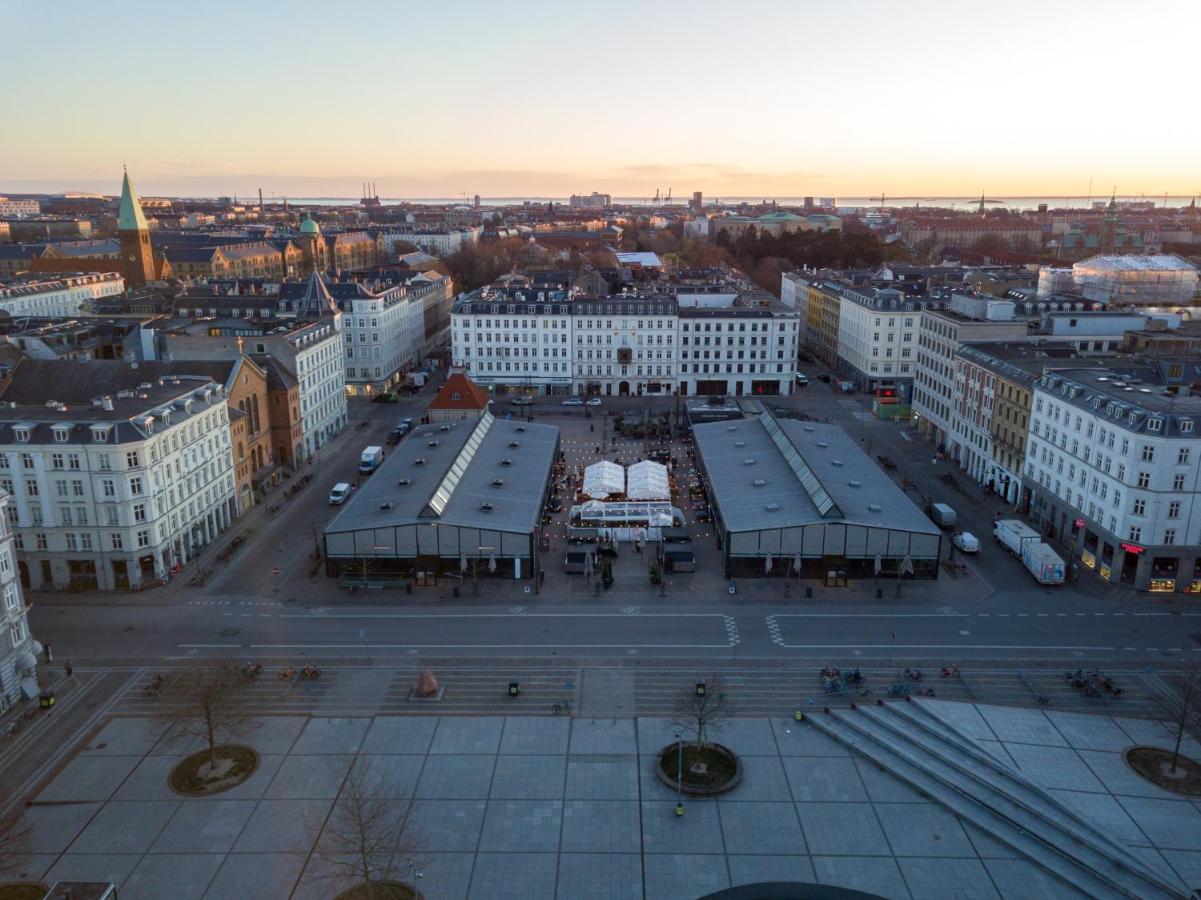 Spacious Tivoli Gardens Apartment W 3 Bedrooms Копенгаген Экстерьер фото